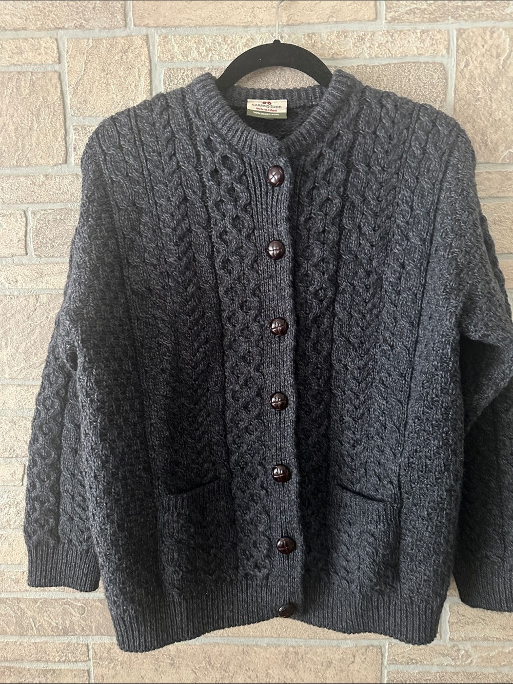 Carraig Donn Ireland gray merino wool cardigan comb cable knit size M